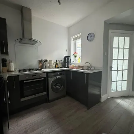 Winifred Terrace - 2 Bedrooms Lejlighed *