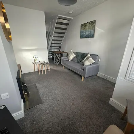 Winifred Terrace - 2 Bedrooms Workington