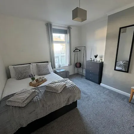 Winifred Terrace - 2 Bedrooms * Workington