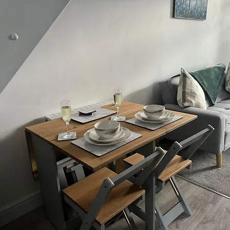 Winifred Terrace - 2 Bedrooms 公寓