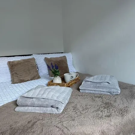 Winifred Terrace - 2 Bedrooms Apartment Workington